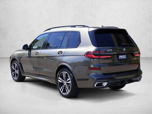 Certified 2026 BMW X7 xDrive40i w/ M Sport Package AWD/4WD image 10