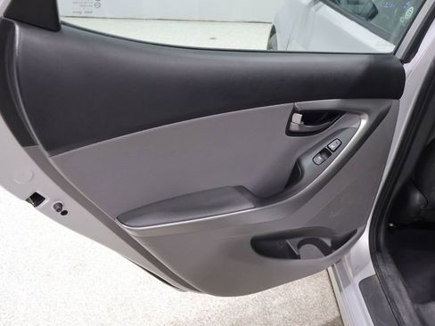 Used 2012 Hyundai Elantra Limited w/ Technology Pkg 5 FWD image 20