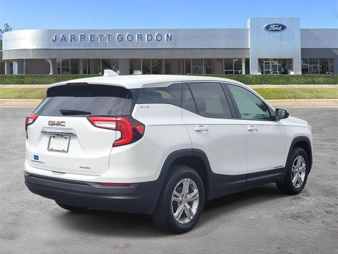 Used 2024 GMC Terrain SLE AWD/4WD image 4