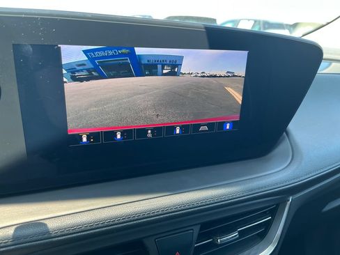 Used 2024 Buick Encore GX Avenir w/ Avenir Technology Package FWD image 18