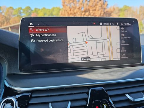 Certified 2023 BMW 530i w/ Premium Package image 24