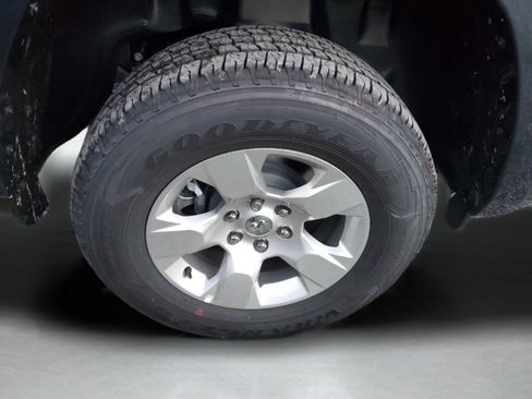 Certified 2026 RAM 1500 Big Horn AWD/4WD image 35
