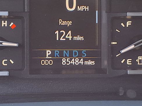 Used 2018 Toyota Tundra Limited image 27