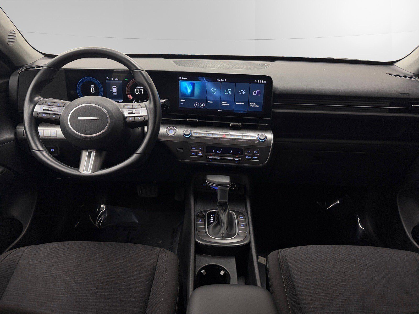 Certified 2024 Hyundai Kona SEL AWD/4WD image 10