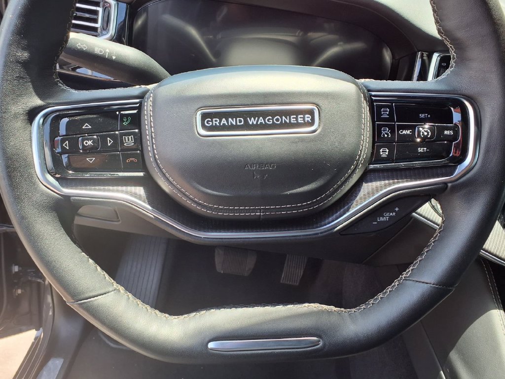 Used 2024 Jeep Grand Wagoneer L Series II w/ Quick Order Packagew 28T AWD/4WD image 16