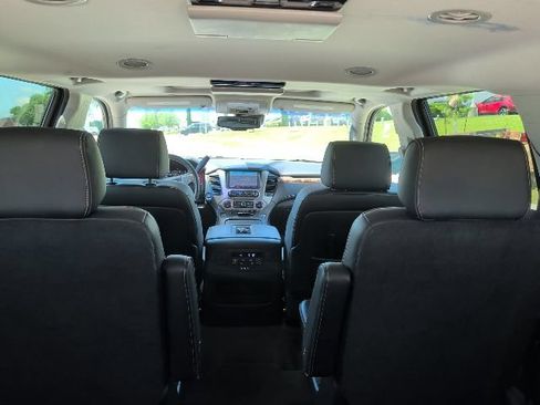 Used 2015 GMC Yukon XL Denali w/ Premium Package AWD/4WD image 17