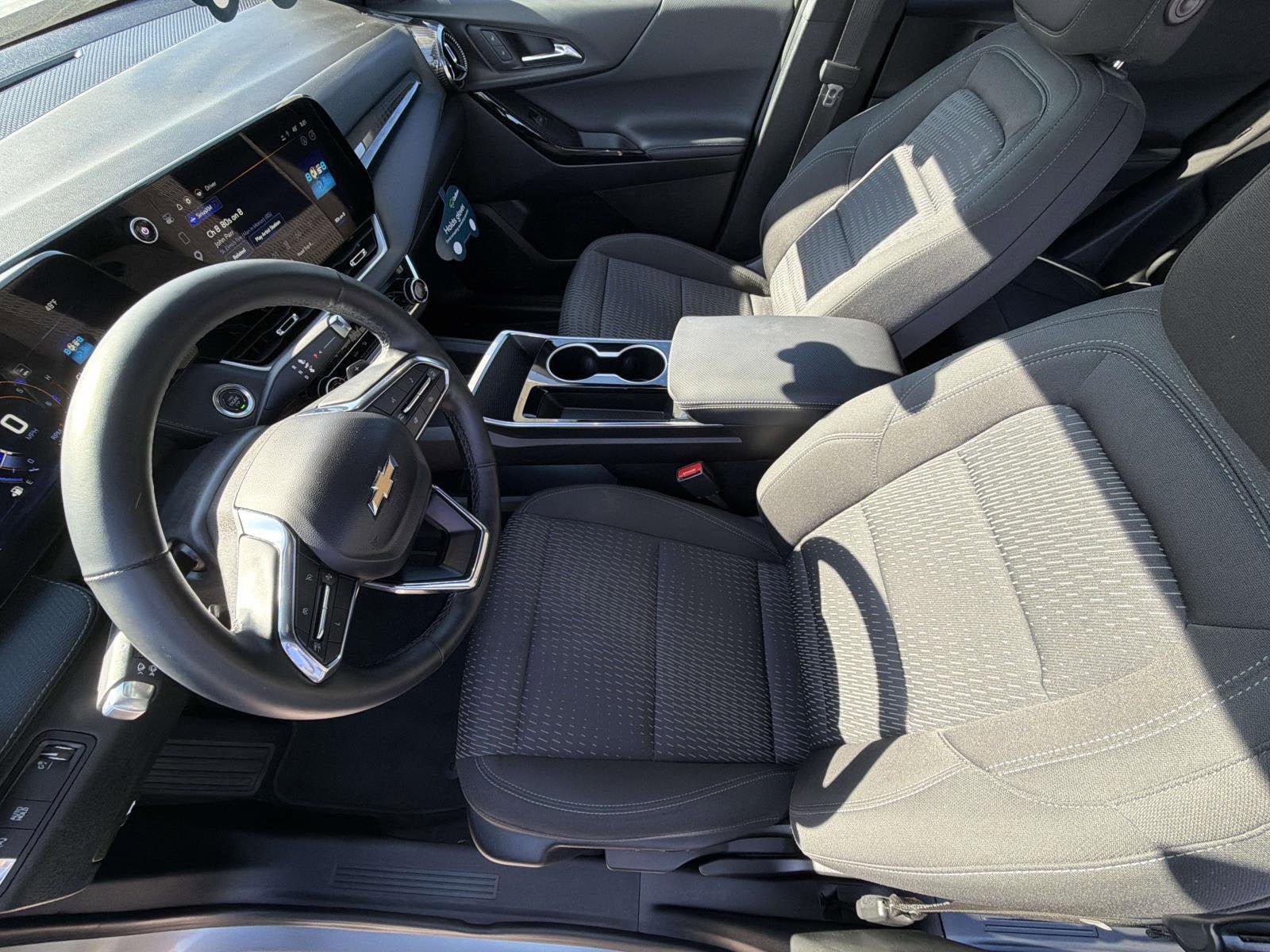Certified 2025 Chevrolet Equinox LT FWD image 3