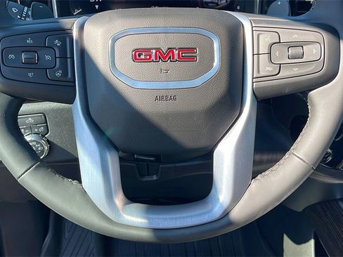New 2026 GMC Sierra 1500 Elevation image 21