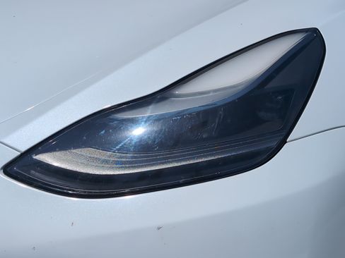Used 2022 Tesla Model Y Performance AWD/4WD image 6