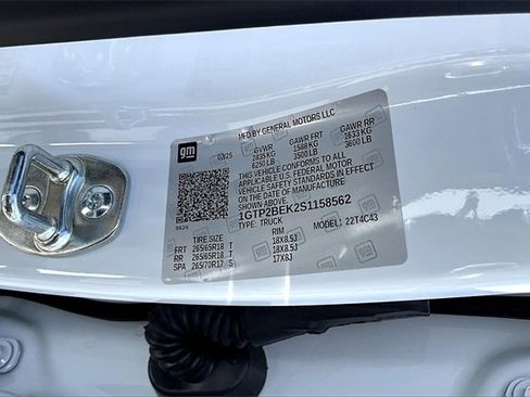 New 2025 GMC Canyon Elevation w/ Convenience Package image 13