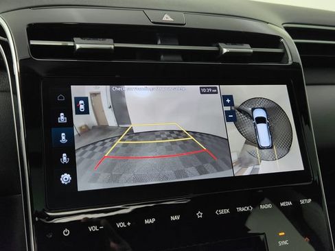 Certified 2024 Hyundai Tucson Limited AWD/4WD image 27