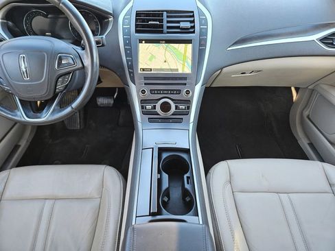 Used 2017 Lincoln MKZ Select w/ Select Plus Package image 12