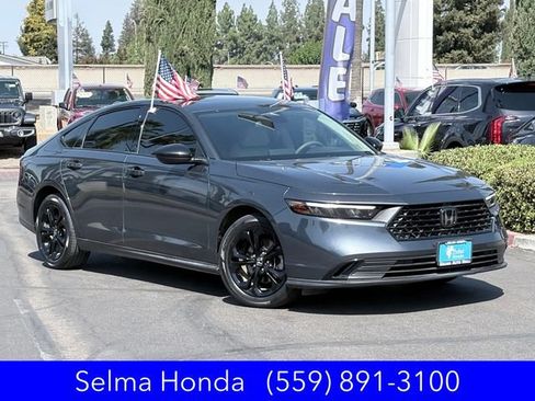 Certified 2025 Honda Accord SE image 2
