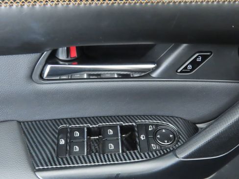 Used 2025 MAZDA CX-50 AWD 2.5 S w/ Cargo Package image 24