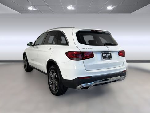 Used 2021 Mercedes-Benz GLC 300 4MATIC image 3