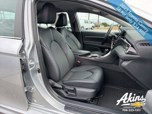 Used 2023 Toyota Camry SE FWD image 17