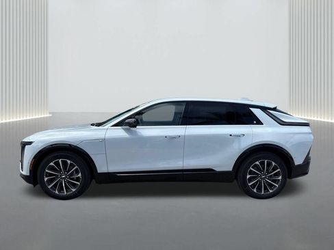 New 2027 Cadillac Lyriq Sport RWD image 8