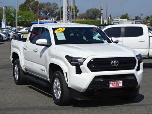Certified 2024 Toyota Tacoma SR5 w/ SR5 Upgrade Package AWD/4WD image 2