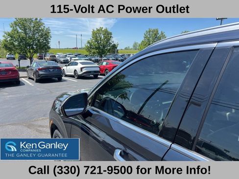 Used 2022 Hyundai Palisade SEL w/ Premium Package FWD image 24