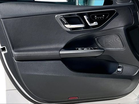 Certified 2025 Mercedes-Benz C 300 Sedan image 19