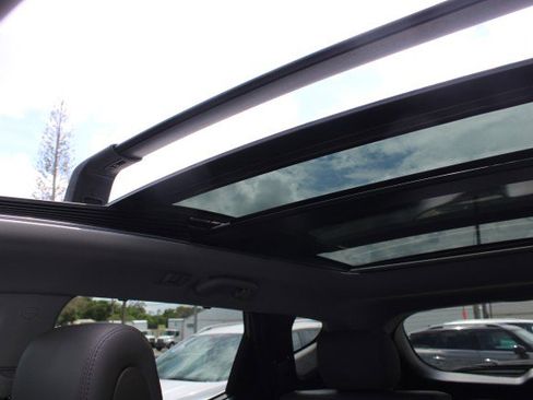 Used 2017 Hyundai Santa Fe Sport FWD image 40