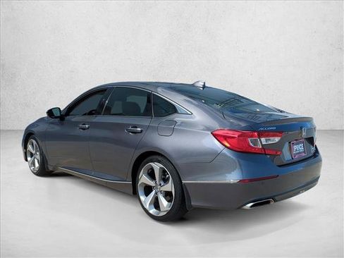 Used 2018 Honda Accord Touring image 8