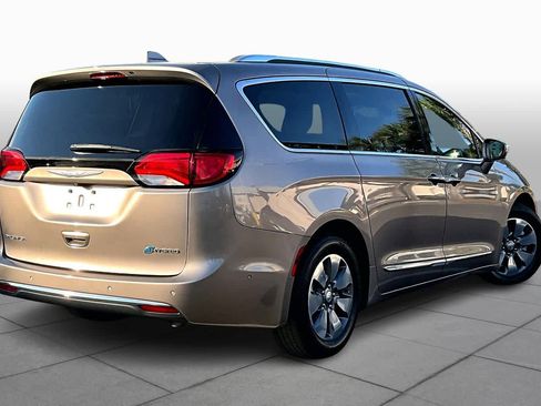 Used 2018 Chrysler Pacifica Limited w/ Advanced Safetytec Group image 13