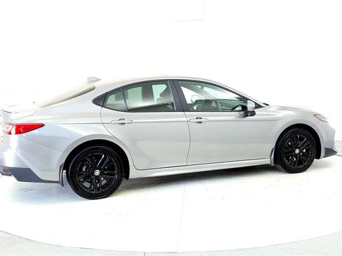 Certified 2026 Toyota Camry SE AWD/4WD image 6