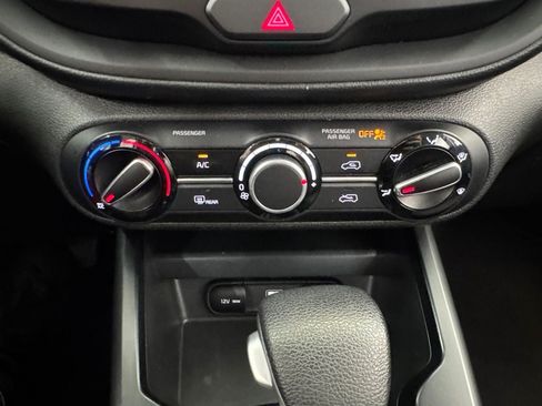 Used 2024 Kia Soul LX w/ Option Group 015 FWD image 25
