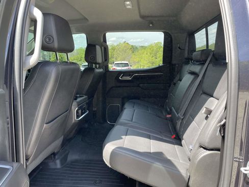 Used 2022 GMC Sierra 1500 SLT w/ SLT Premium Plus Package image 3