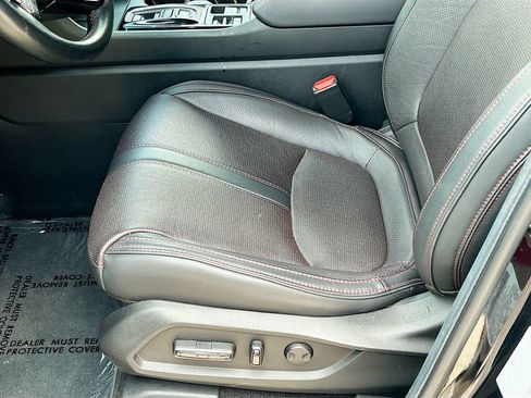 Used 2025 Honda Pilot Black Edition image 20