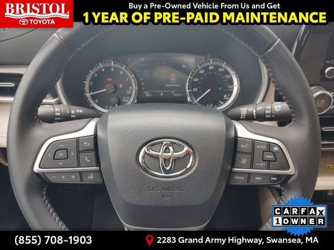 Used 2023 Toyota Highlander XLE AWD/4WD image 25