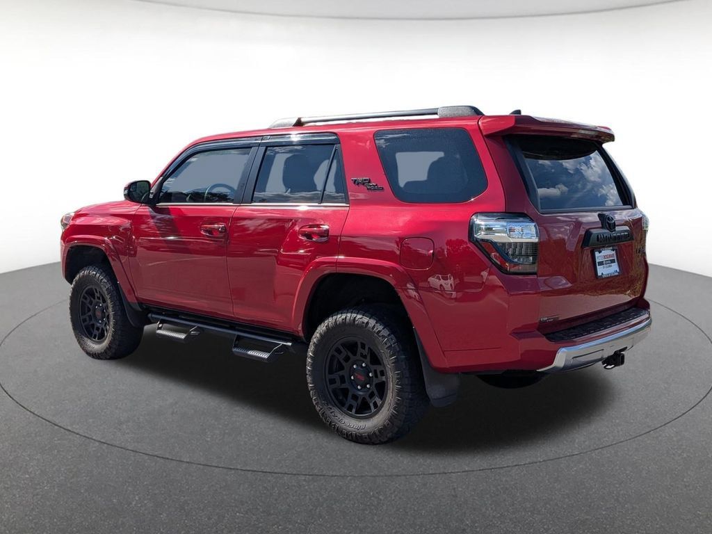 Used 2019 Toyota 4Runner TRD Off-Road Premium AWD/4WD image 3