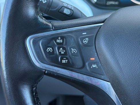 Used 2019 Chevrolet Bolt Premier w/ Infotainment Package image 36