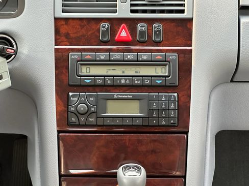 Used 2000 Mercedes-Benz E 430 E 430 Sedan 4D image 16
