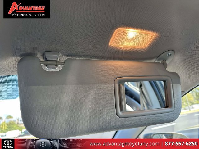 Used 2018 Toyota Corolla LE FWD image 36