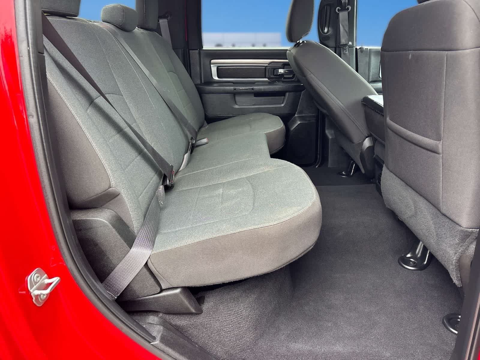 Used 2024 RAM 1500 Warlock AWD/4WD image 11