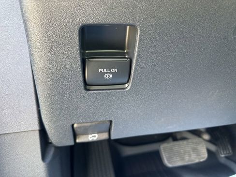 Used 2024 Ford Bronco Outer Banks image 15