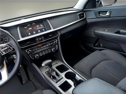 Used 2020 Kia Optima LX FWD image 11