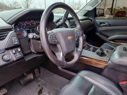 Used 2019 Chevrolet Tahoe LT w/ Luxury Package image 14