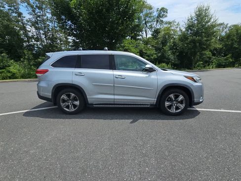 Used 2019 Toyota Highlander Limited Platinum w/ Protection Package #3 AWD/4WD image 3