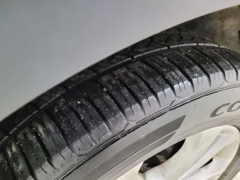 Used 2019 Ford Escape SE image 26