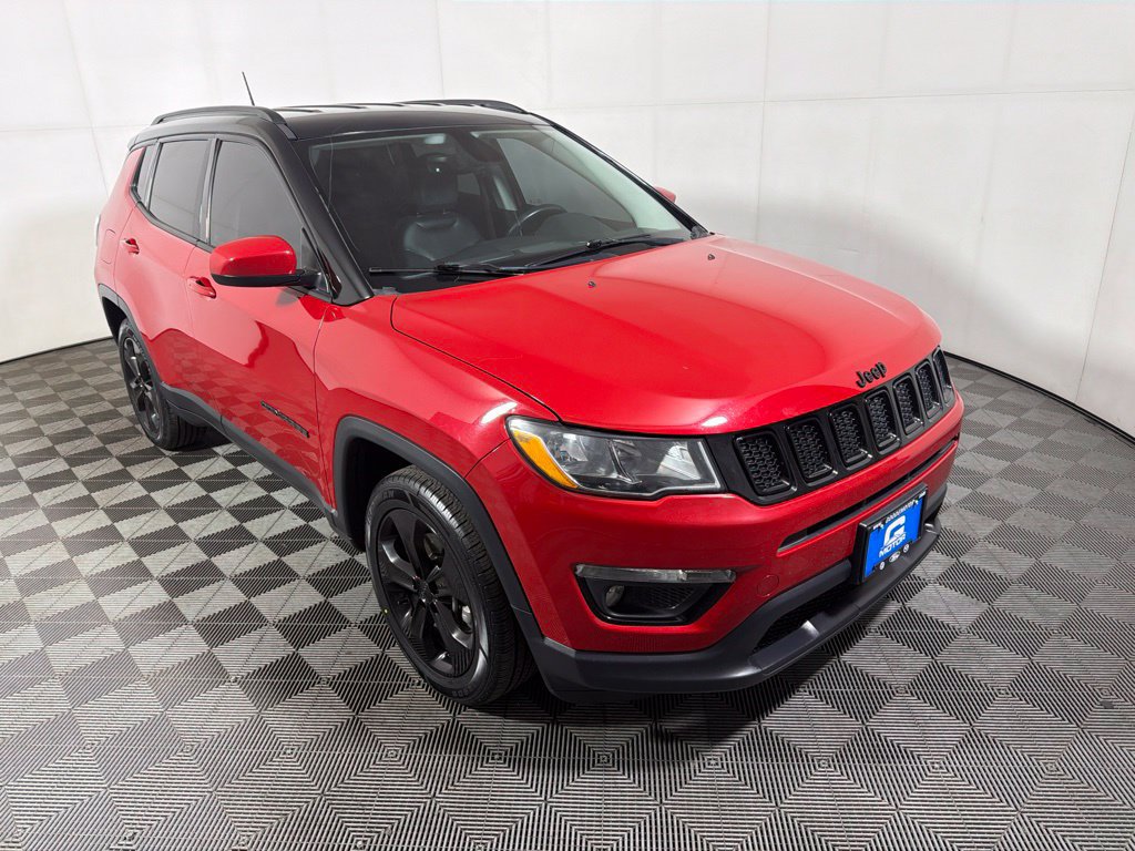 Used 2018 Jeep Compass Latitude w/ Popular Equipment Group FWD image 1