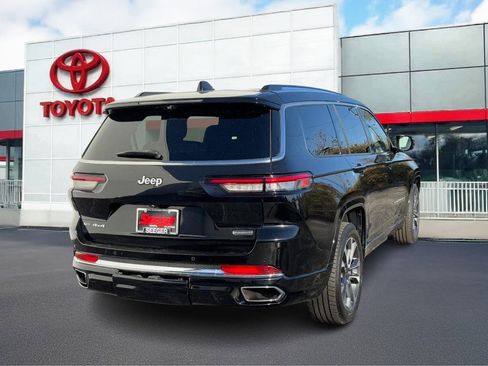 Used 2022 Jeep Grand Cherokee L Overland w/ Advanced Protech Group III image 3