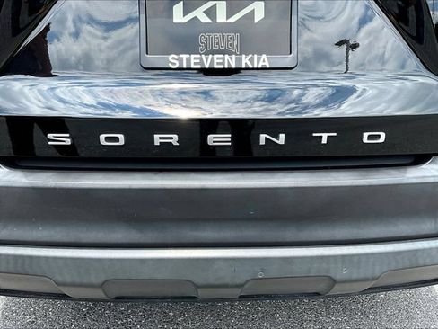 Used 2022 Kia Sorento LX FWD image 29