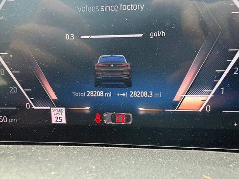 Used 2024 BMW X6 xDrive40i w/ Premium Package image 9