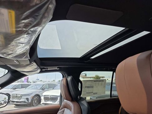 New 2026 Lincoln Navigator Reserve image 25