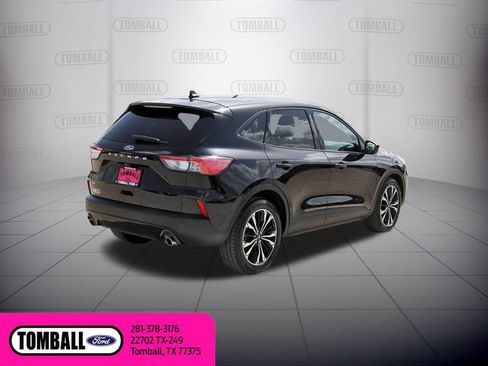Certified 2022 Ford Escape SE w/ SE Sport Appearance Package FWD image 8