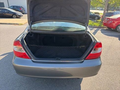 Used 2002 Toyota Camry XLE FWD image 26