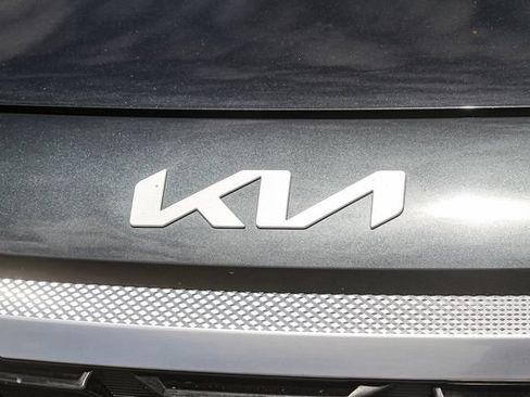 Used 2024 Kia Seltos S FWD image 7